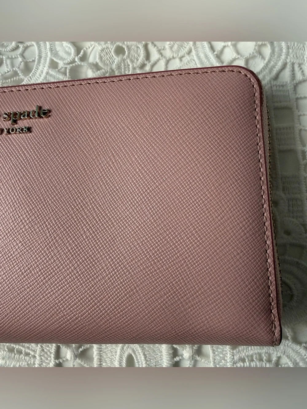 Kate Spade Hawaii Exclusive Hibiscus Zip Around Wallet